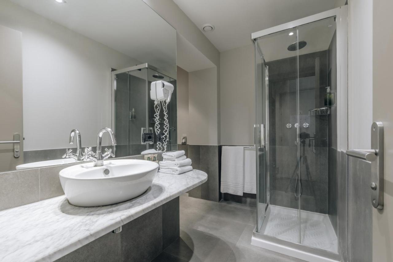Hotel Continental Cremona Bagian luar foto